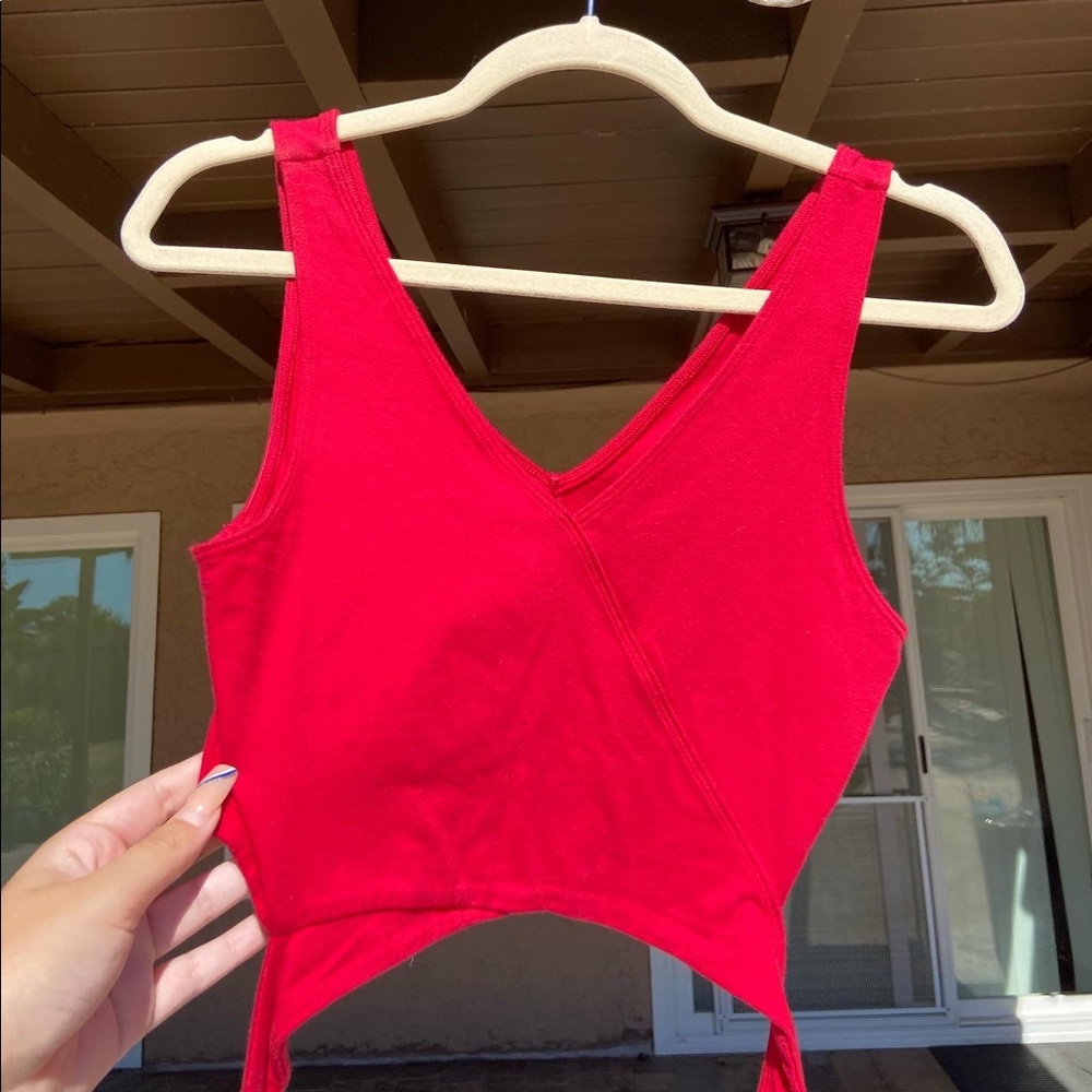 red tank top from hollister size medium!
